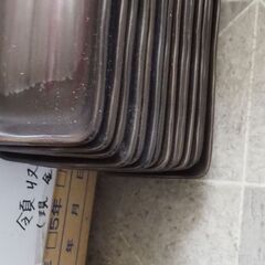 和皿、長方形、焼き鳥、さかななどにの画像