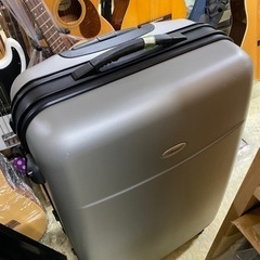 👜バッグいろいろ処分価格！トラベルバッグ表示価格の半額セール開催...
