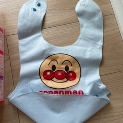 コンビ 離乳食 エプロン リッチェル マグ の画像