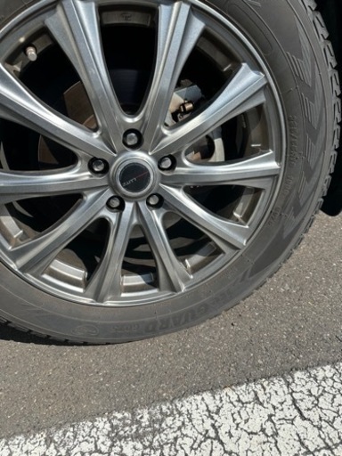 車のパーツ タイヤ、ホイール