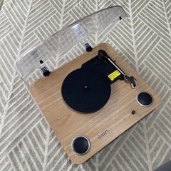 ION AUDIO MAX LP レコードプレーヤーの画像