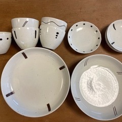 コップ、小皿、大皿セット