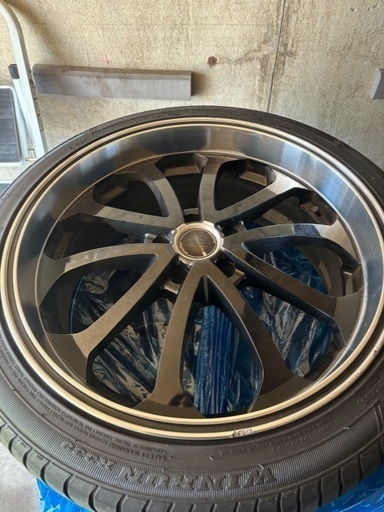 20インチアルミホイール