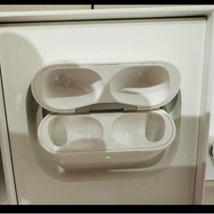AirPods pro エアーポッズ　付属全てあり　の画像