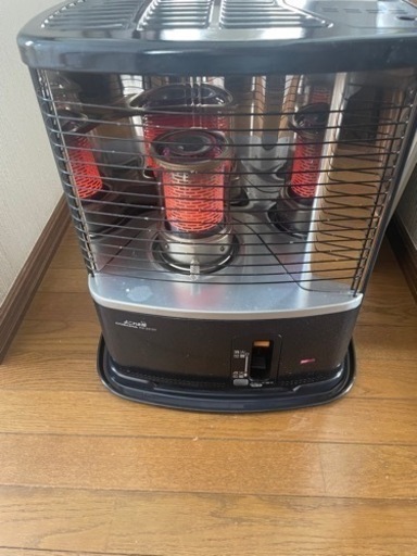 コロナ　ポータブル石油ストーブ