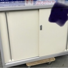 男性3人組探してます！物置を一緒に運んで欲しいです