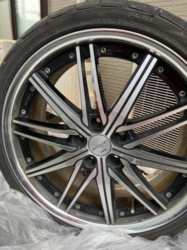 車のパーツ タイヤ、ホイール