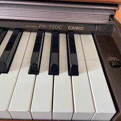 電子ピアノ　CASIO　PRIVIA　px-720cの画像