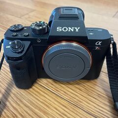 【値下げしました】sony a7R Ⅱ ILCE-7RM2 ミラーレス一眼カメラお譲りいたします