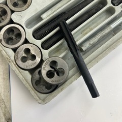 タップダイスセット　メートルネジ（Ｍ）20PCの画像