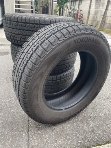 車のパーツ タイヤ、ホイール