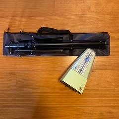 譜面台とメトロノーム