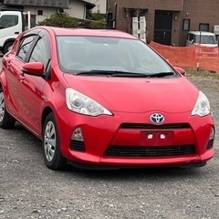 トヨタ　アクア　平成25年　走行距離4万キロ　車検2年間　プッシ...