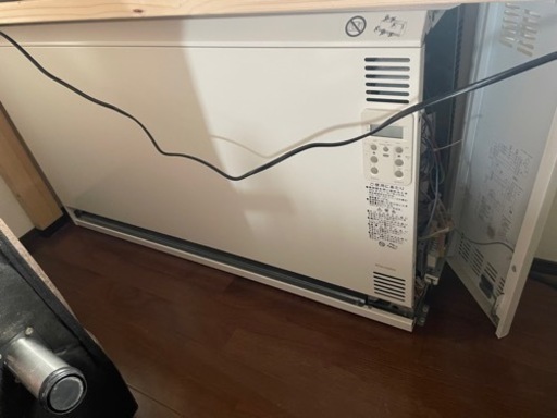 電気蓄熱暖房機