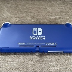 【お取引完了】2022年版Switch Liteブルー ソフト付きの画像