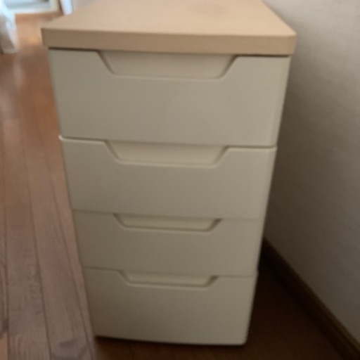 お話し中　収納家具