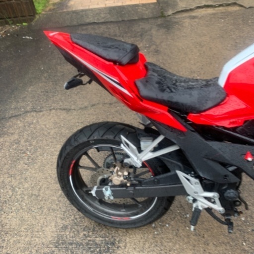 鹿屋市から　令和３年　新型CBR150R 事故車　　レストア　部品取りやレストアベースに！　廃車証明書付き！