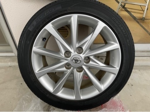 車のパーツ タイヤ、ホイール