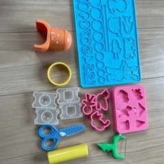 ねんDo! ねんど版、型抜きいろいろ