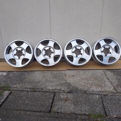 車のパーツ タイヤ、ホイール