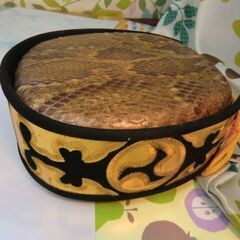 A1沖縄三線専用 現品9.000円 蛇皮強化(二重張)チーガと訳有ミンサー