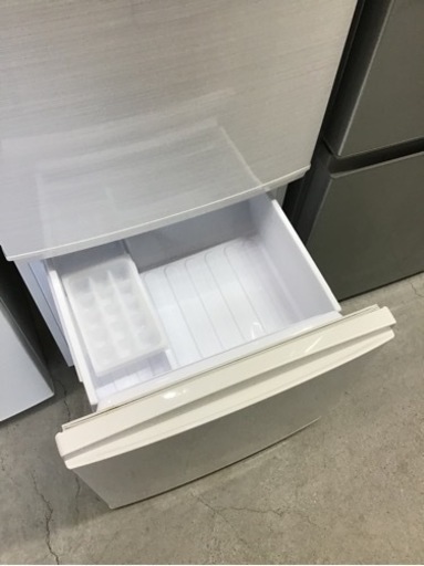 冷蔵庫　2ドア　137L 2020年製　SHARP 中古品