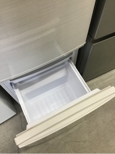 冷蔵庫　2ドア　137L 2020年製　SHARP 中古品