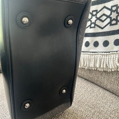 美品　アルマーニエクスチェンジ　トートバック　肩がけ可の画像