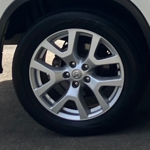 値下げしました！エクストレイル　純正18インチ4本セットタイヤ付き格安！早い者勝ち！