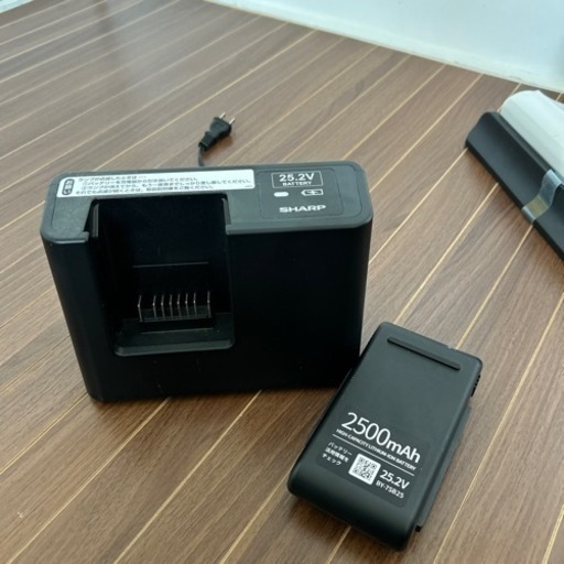 値下げ！SHARP コードレス掃除機　2022年製