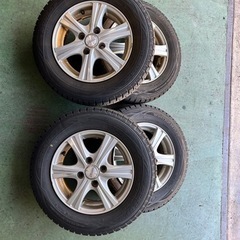 車のパーツ タイヤ、ホイール