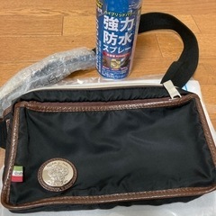 🌸オロビアンコ　ナイロンレザーボディバッグの画像