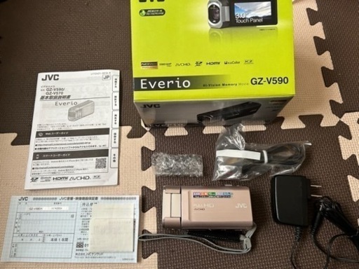 ビデオカメラ JCV Everio GZ-V590