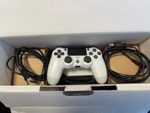 PS4 pro 1TB 売ります　