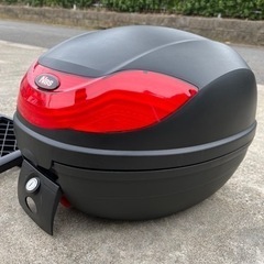 【取引中】バイク　リアボックス　30Lくらいの画像