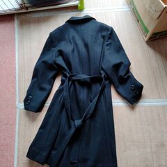 女性用フォーマル冠婚葬祭黒・冬のコートもありの画像