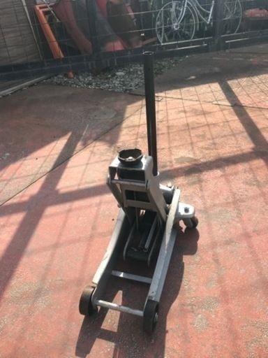 ジャッキ　2.5t 動作品
