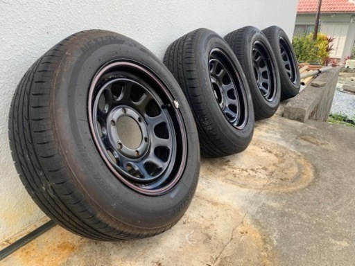 車のパーツ タイヤ、ホイール