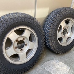 車のパーツ タイヤ、ホイール