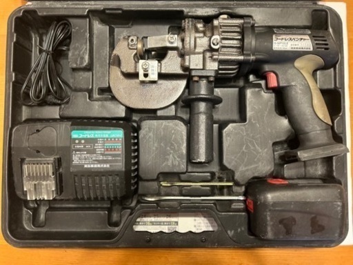 【引取限定】イクラ　コードレスパンチャー　IS-MP15LE