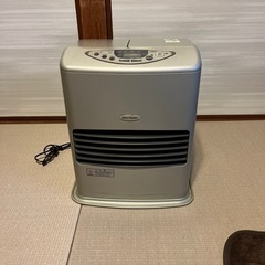 ファンヒーター　決まりました。お返事できなかった方すいません。