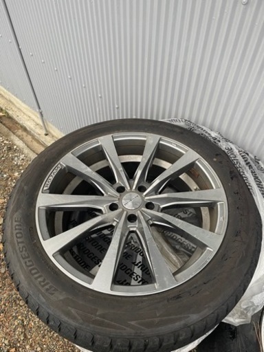 235/55R20 スタッドレスタイヤホイール　4本セット　20インチ