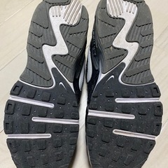 お値下げしました　NIKEスニーカー24cm の画像