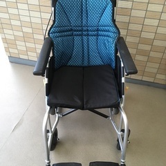 車椅子　介護の画像