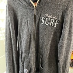 ジップパーカー