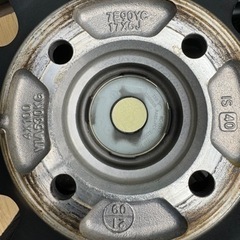 車のパーツ タイヤ、ホイールの画像