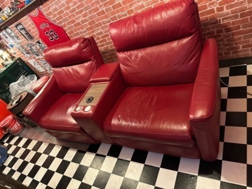 ☆ニトリNストラスRE 電動ソファリクライニングソファ赤☆ (KAZ) 土浦