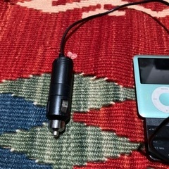 バッファロー車のソケットに接続iPodの画像