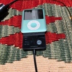 バッファロー車のソケットに接続iPodの画像