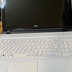 パソコン ノートパソコンの画像